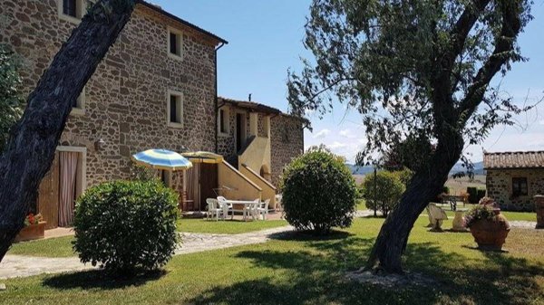 casa indipendente in vendita a Montecatini Val di Cecina