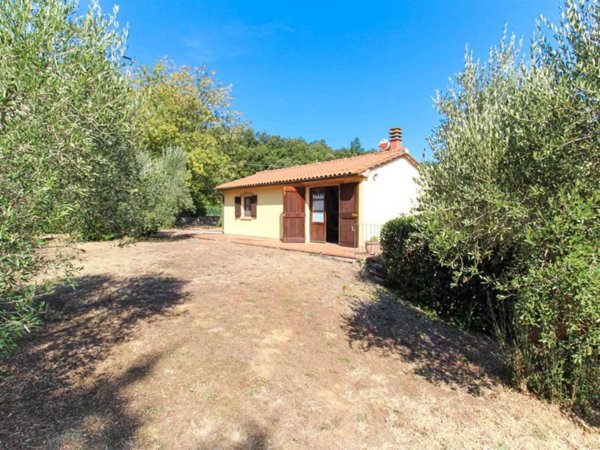 casa indipendente in vendita a Montecatini Val di Cecina