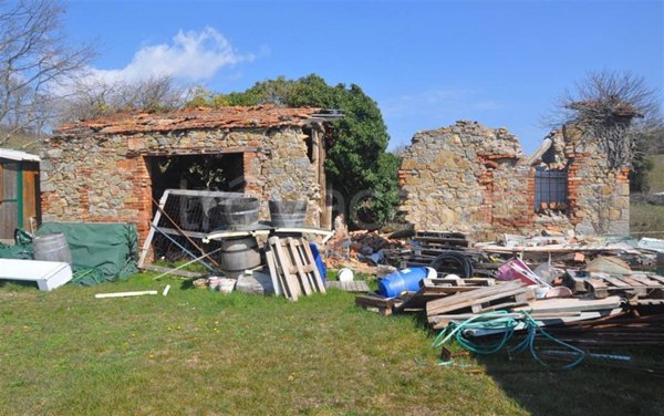 casa indipendente in vendita a Montecatini Val di Cecina in zona Miemo