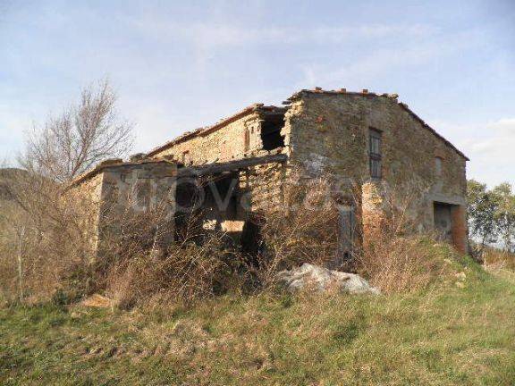 casa indipendente in vendita a Montecatini Val di Cecina