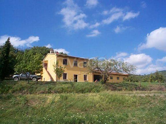 casa indipendente in vendita a Montecatini Val di Cecina