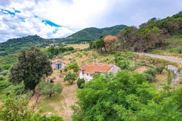 casa indipendente in vendita a Montecatini Val di Cecina