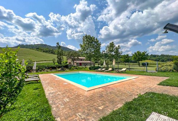 casa indipendente in vendita a Montecatini Val di Cecina