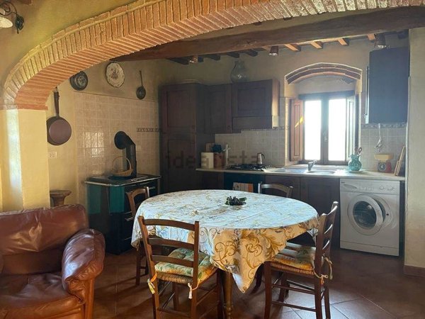 casa semindipendente in vendita a Montecatini Val di Cecina