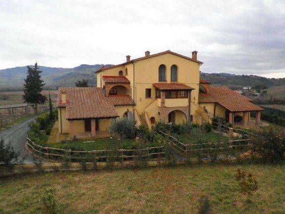 appartamento in vendita a Montecatini Val di Cecina