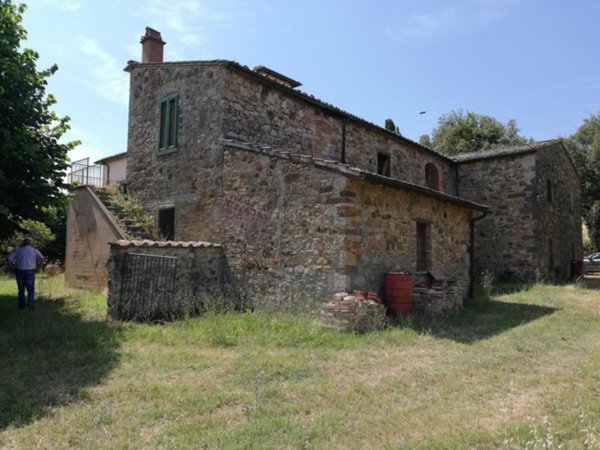 azienda agricola in vendita a Montecatini Val di Cecina