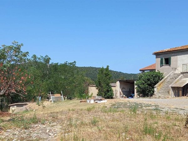 casa indipendente in vendita a Montecatini Val di Cecina