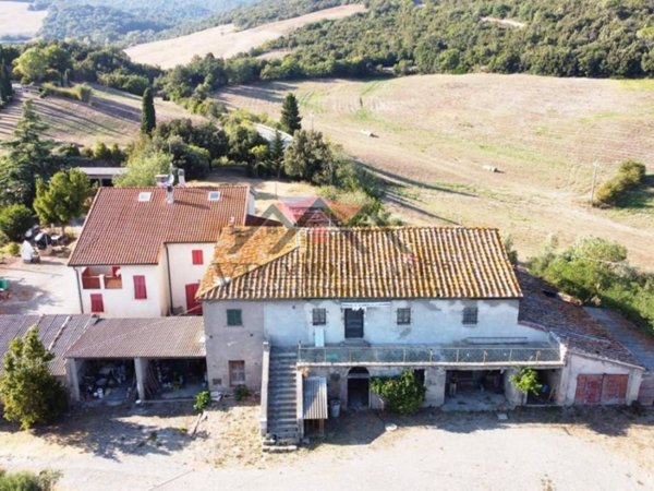 casa indipendente in vendita a Montecatini Val di Cecina
