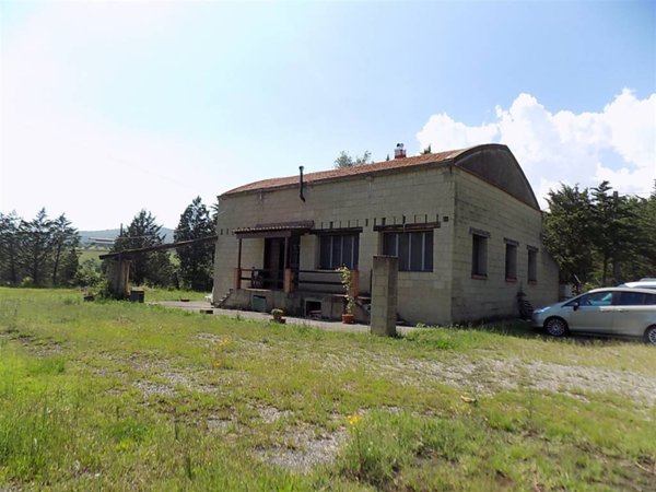 azienda agricola in vendita a Montecatini Val di Cecina in zona Ponteginori