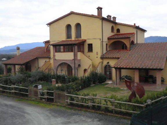 appartamento in vendita a Montecatini Val di Cecina