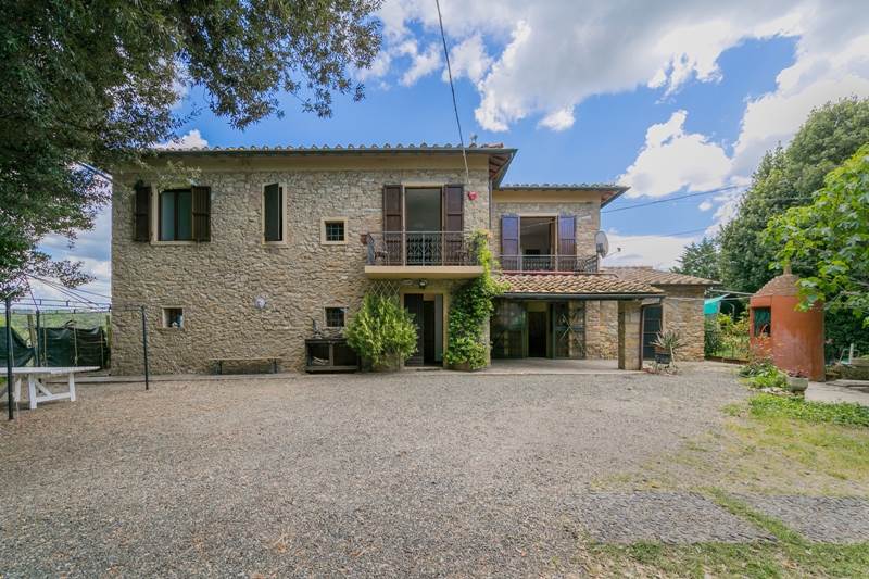 casa indipendente in vendita a Montecatini Val di Cecina