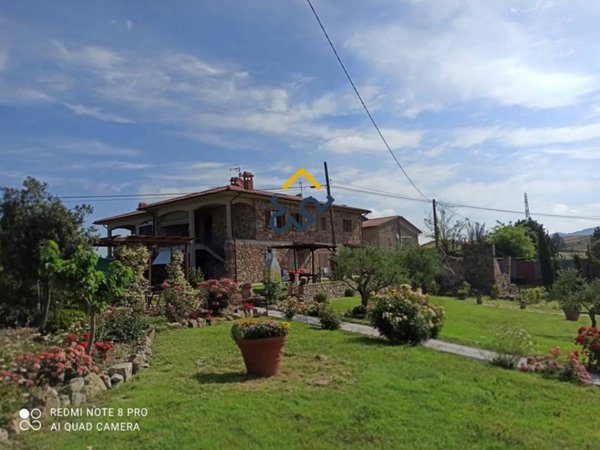 casa indipendente in vendita a Montecatini Val di Cecina