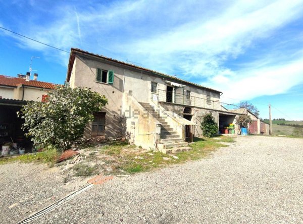 casa indipendente in vendita a Montecatini Val di Cecina