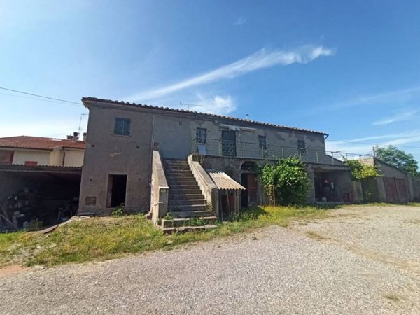 casa indipendente in vendita a Montecatini Val di Cecina