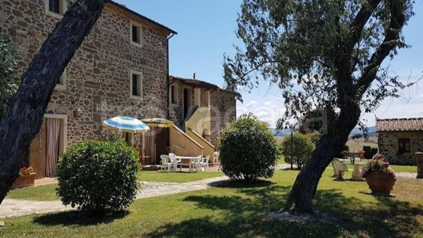 casa indipendente in vendita a Montecatini Val di Cecina