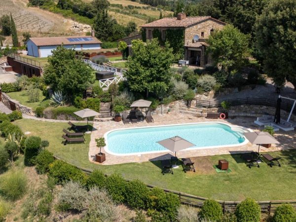 casa indipendente in vendita a Montecatini Val di Cecina