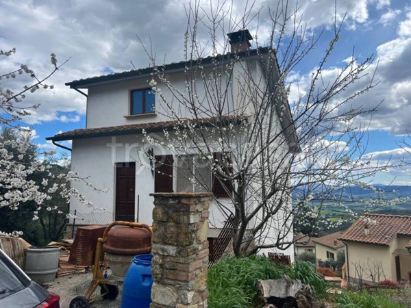 casa indipendente in vendita a Montecatini Val di Cecina