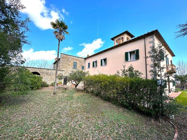 casa indipendente in vendita a Montecatini Val di Cecina