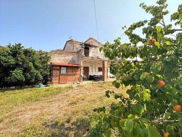 casale in vendita a Montecatini Val di Cecina