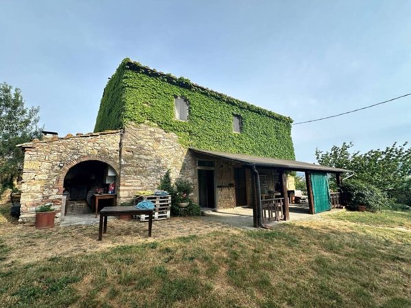casa indipendente in vendita a Montecatini Val di Cecina