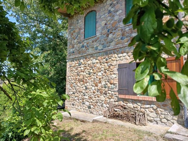 casa indipendente in vendita a Montecatini Val di Cecina in zona Querceto