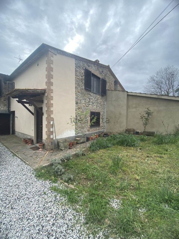 appartamento in vendita a Montecatini Val di Cecina