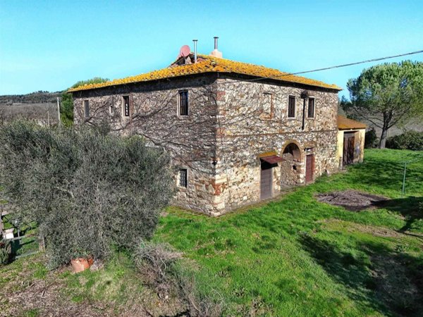 casale in vendita a Montecatini Val di Cecina