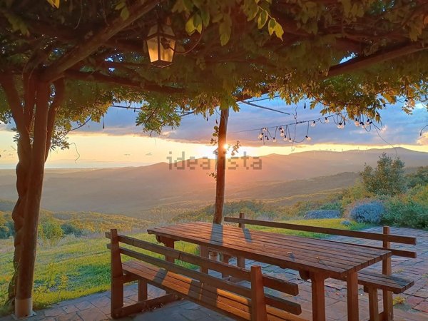 casale in vendita a Montecatini Val di Cecina