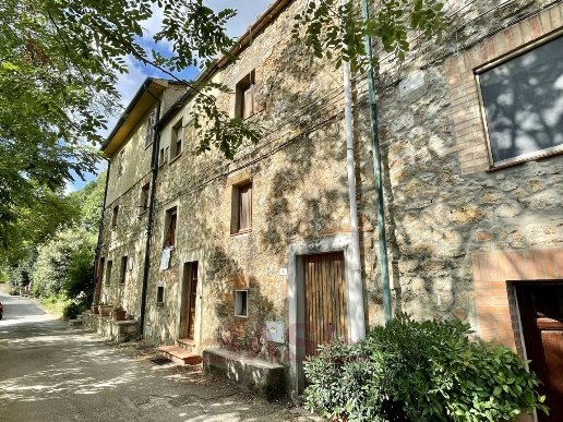 appartamento in vendita a Montecatini Val di Cecina in zona Ponteginori