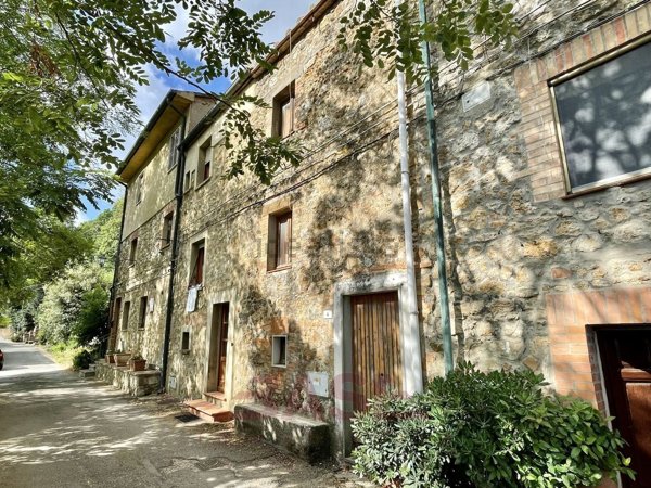 appartamento in vendita a Montecatini Val di Cecina in zona Ponteginori
