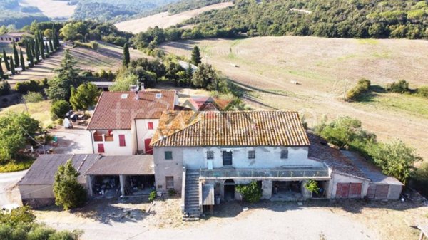 casa indipendente in vendita a Montecatini Val di Cecina