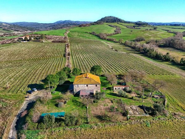 casa indipendente in vendita a Montecatini Val di Cecina