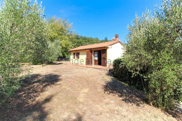 casale in vendita a Montecatini Val di Cecina