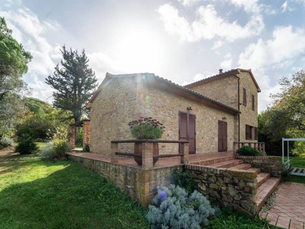 casa indipendente in vendita a Montescudaio