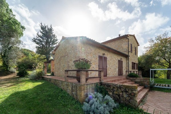 casa indipendente in vendita a Montescudaio