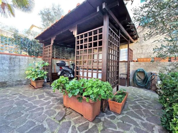 casa indipendente in vendita a Montescudaio