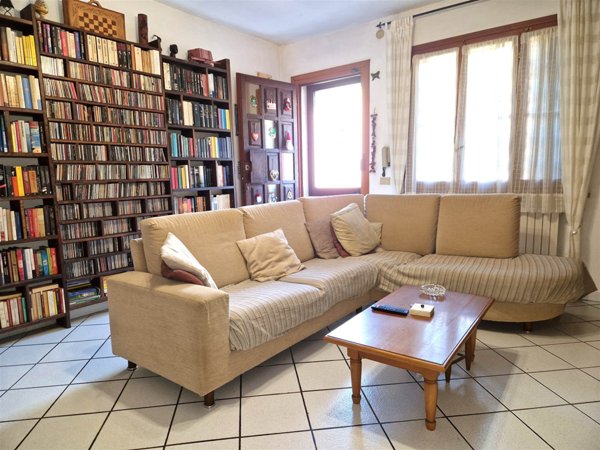 casa indipendente in vendita a Montescudaio