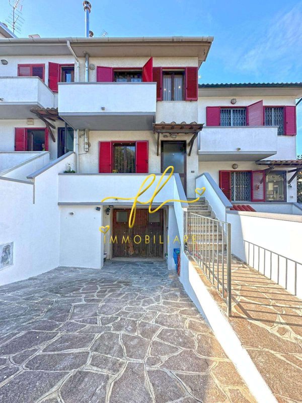 casa indipendente in vendita a Montescudaio