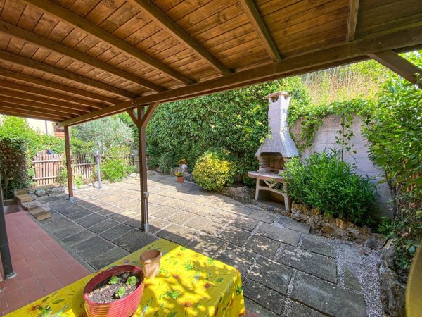 appartamento in vendita a Montescudaio