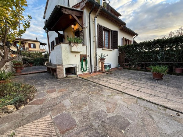 appartamento in vendita a Montescudaio
