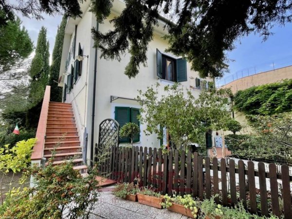 appartamento in vendita a Montescudaio in zona Rio del Sole/Bandello