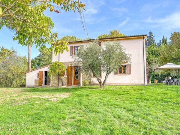 casa indipendente in vendita a Montescudaio