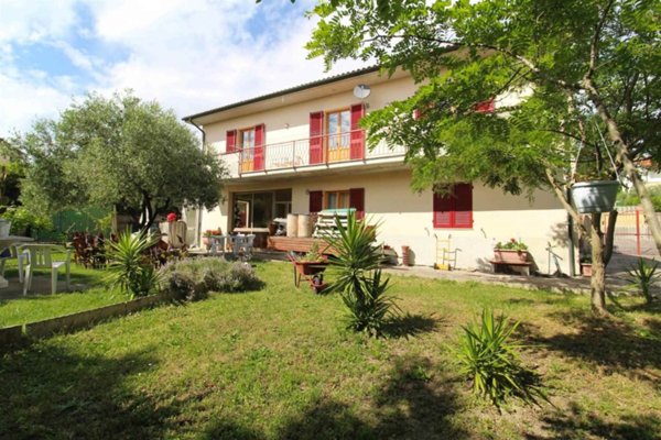 casa indipendente in vendita a Montescudaio