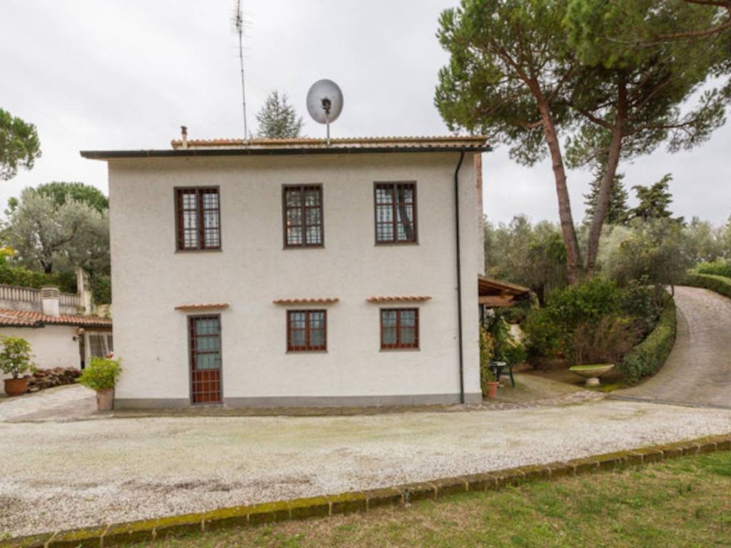 casa indipendente in vendita a Montescudaio