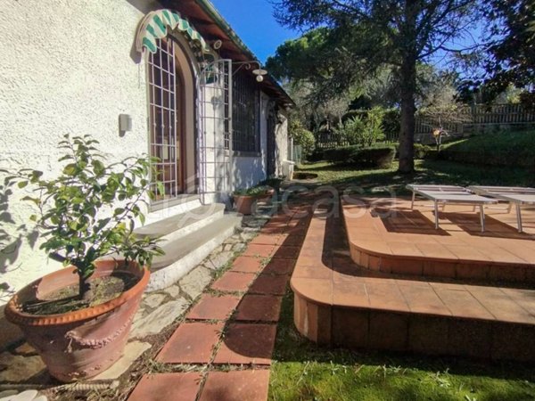 casa indipendente in vendita a Montescudaio