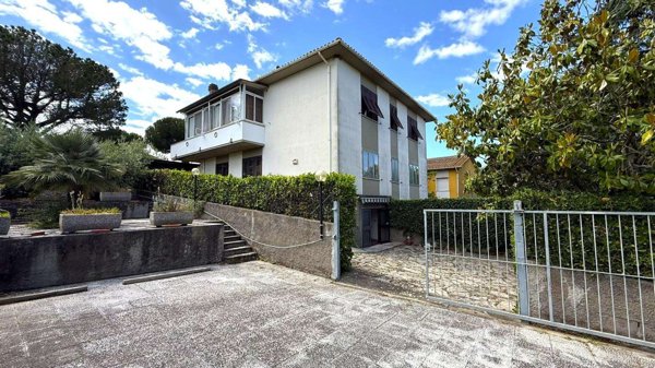 casa indipendente in vendita a Montescudaio
