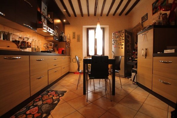 casa indipendente in vendita a Montescudaio