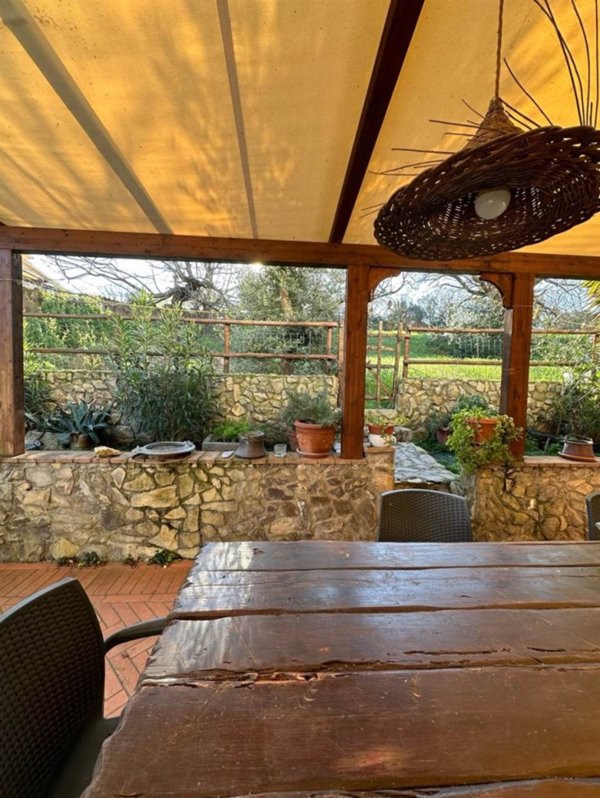 casa indipendente in vendita a Montescudaio