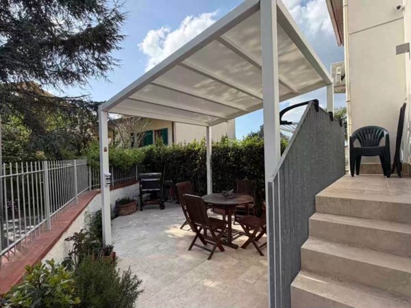 casa indipendente in vendita a Montescudaio