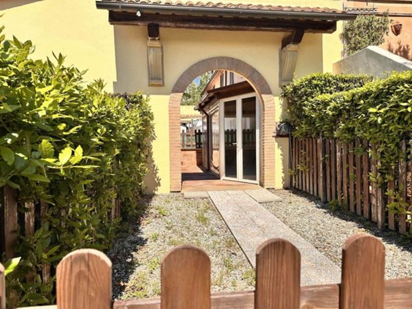 appartamento in vendita a Montescudaio in zona Casa Giusti